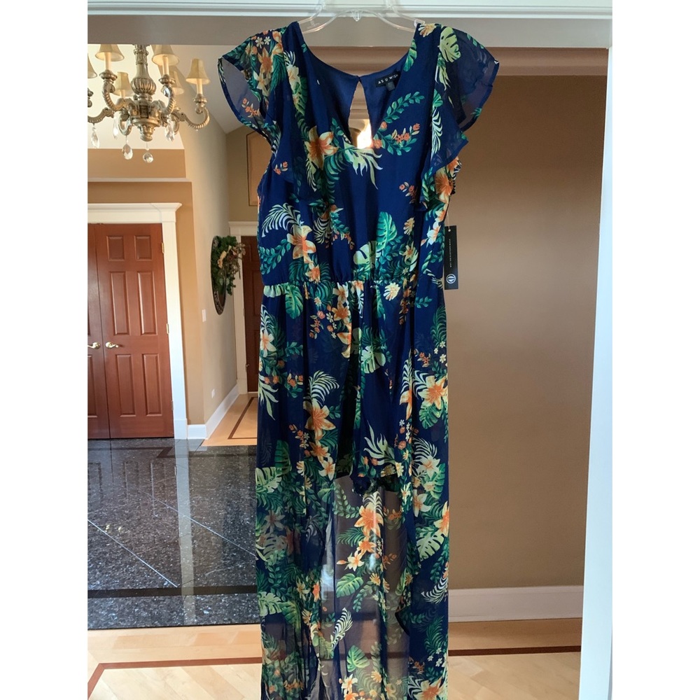 🌺 Floral Romper With Cute Transparent Train!